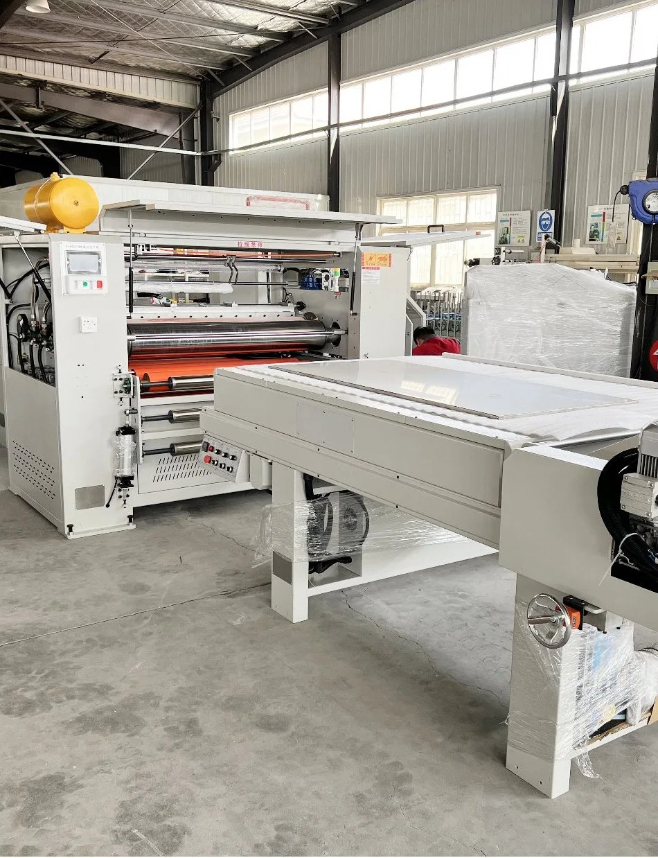 PUR Hot Melt Glue Lamination Machine with 1300mm PVC Film for Wall Partition